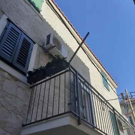 Casa de hóspedes Marija 3*